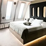 Jested 4*