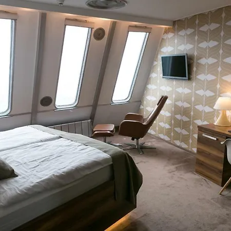 酒店 杰斯特德酒店 4*